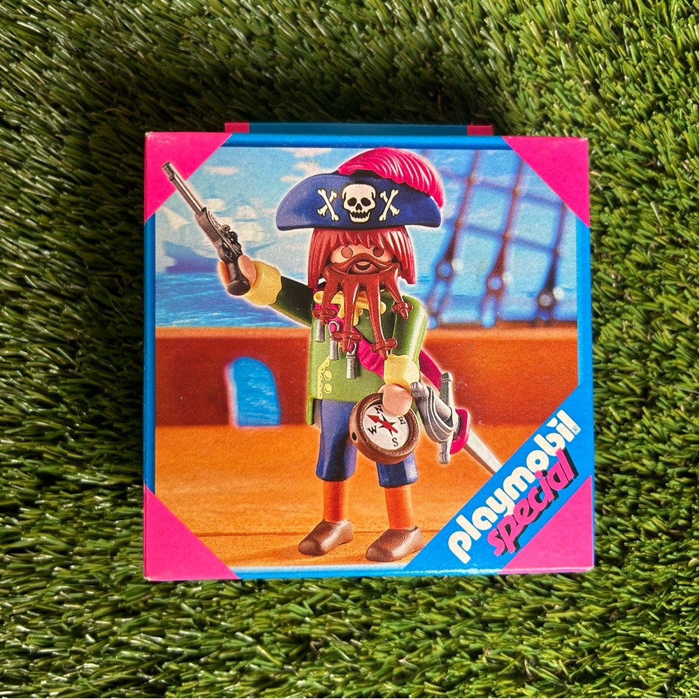 5/$50+FS Vintage 2006 Playmobil 4654 - Pirate